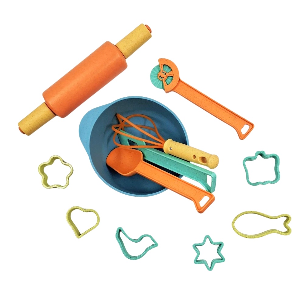 Mingli Toys - Pretend & Play - Baking Set - Eco-friendly - 12 Pieces